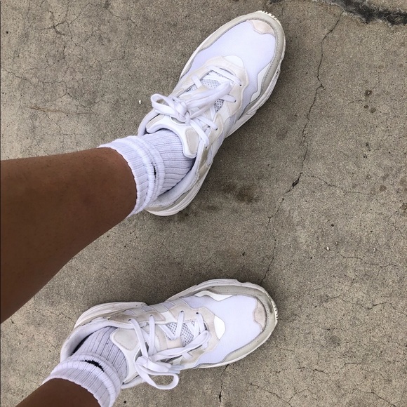 Meet your Posher, Elizabeth - Picture 4 of 6